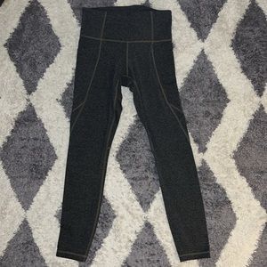 Athleta Salutation Stash Pocket Tight size XSP